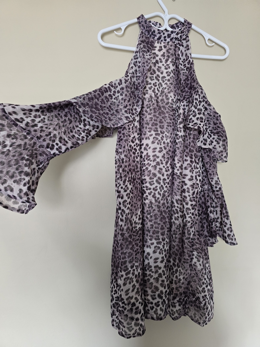 Entro Leopard Dress Cold Shoulder Ruffle Size Medium - Picture 4 of 11
